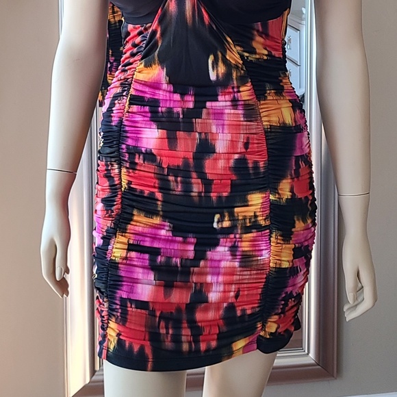 Sexy Dress - Picture 2 of 4